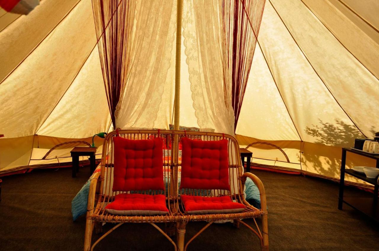 Guillerin Caravan And Glamping Sornac Экстерьер фото